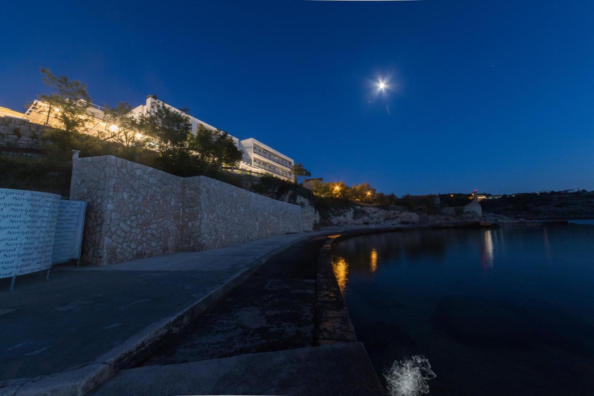 Hotel Rooms Roccia Novigrad  Esterno foto