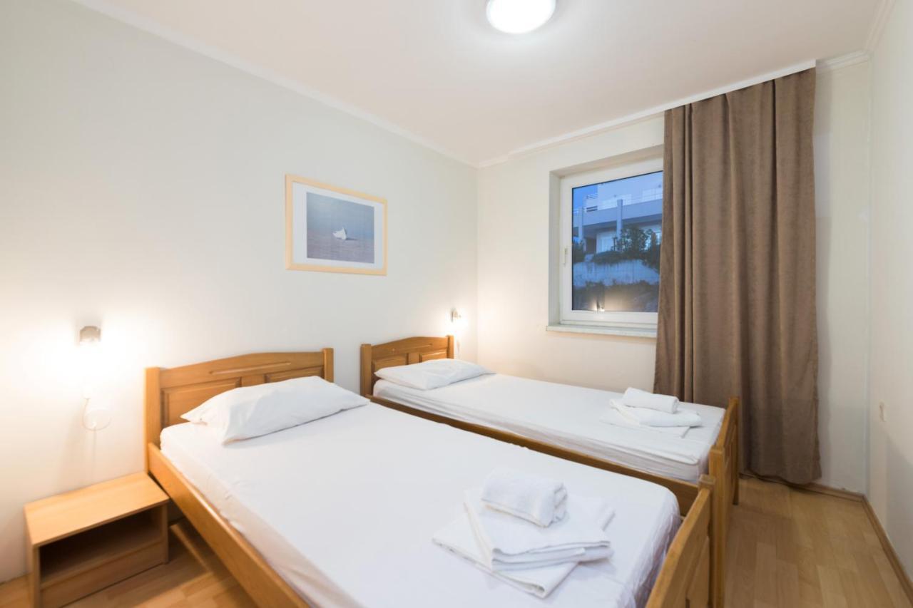 Hotel Rooms Roccia Novigrad  Esterno foto