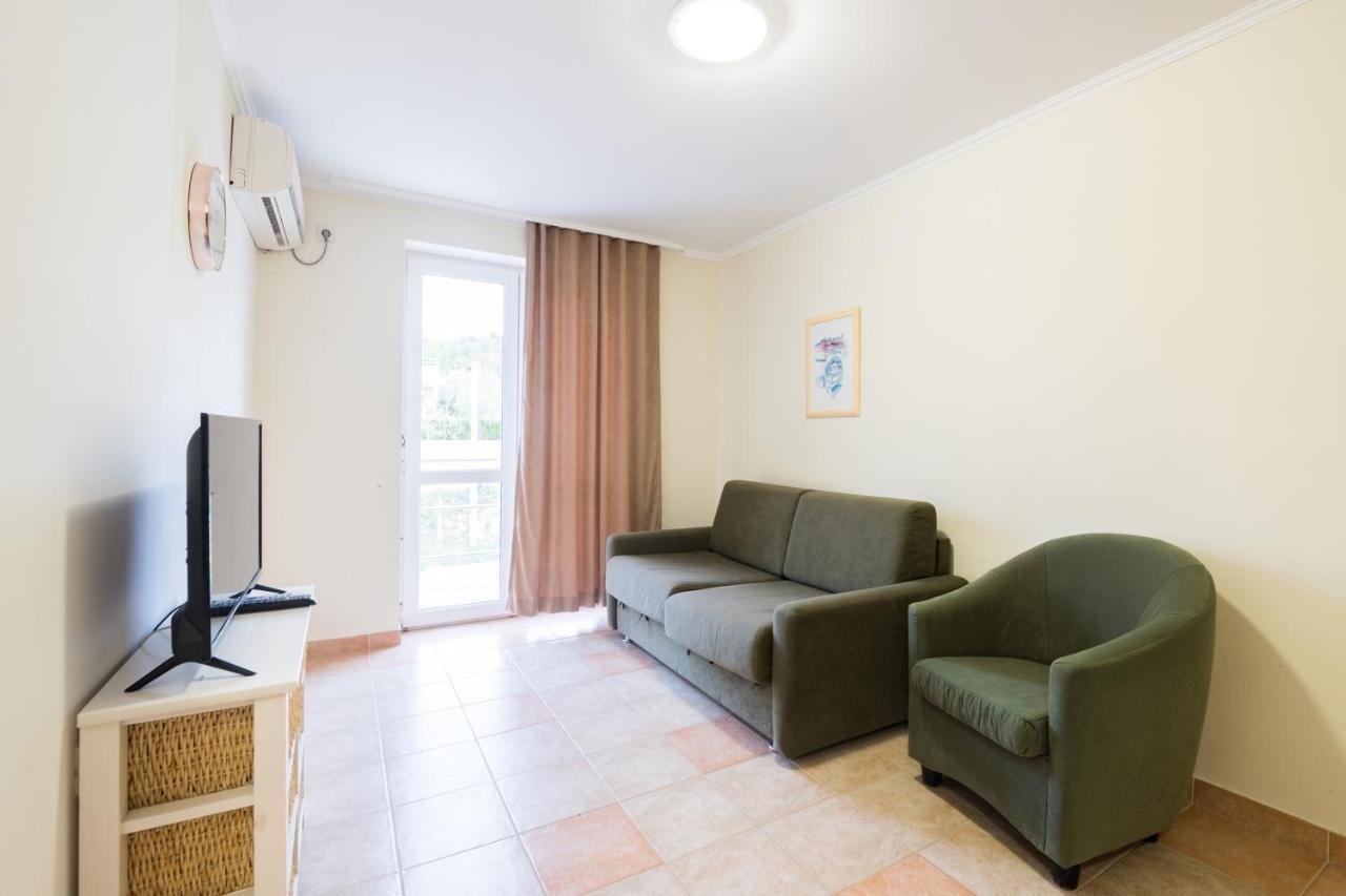 Hotel Rooms Roccia Novigrad  Esterno foto