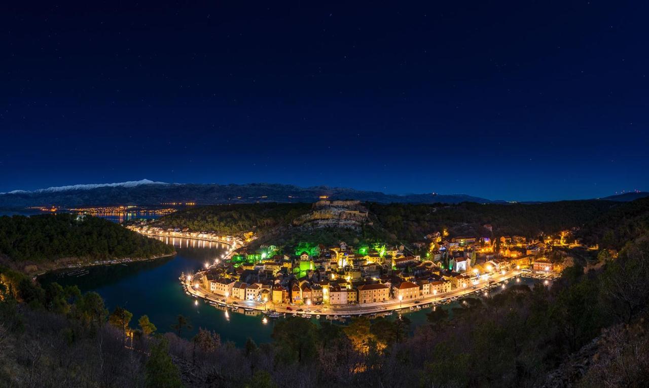 Hotel Rooms Roccia Novigrad  Esterno foto