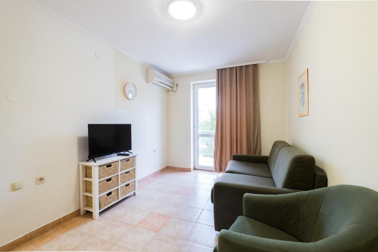 Hotel Rooms Roccia Novigrad  Esterno foto