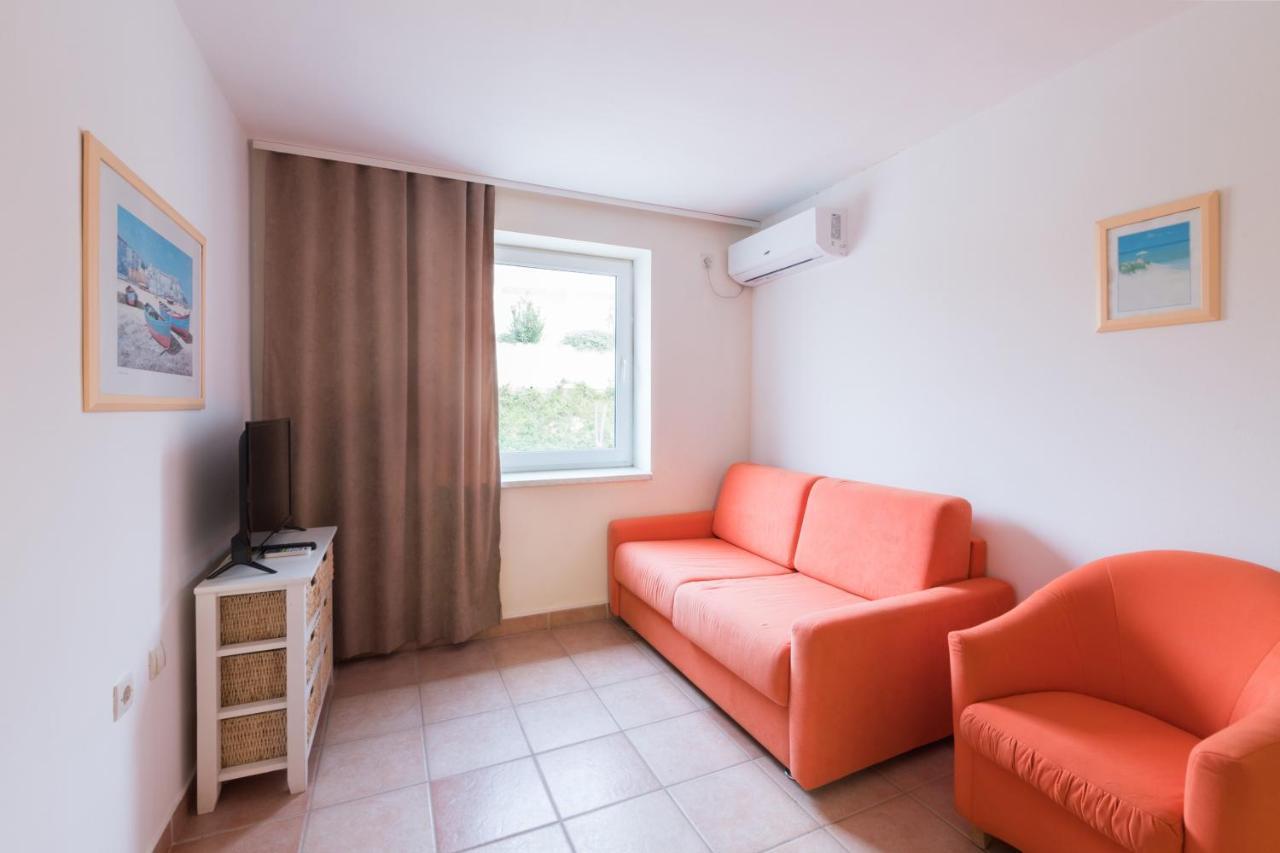 Hotel Rooms Roccia Novigrad  Esterno foto