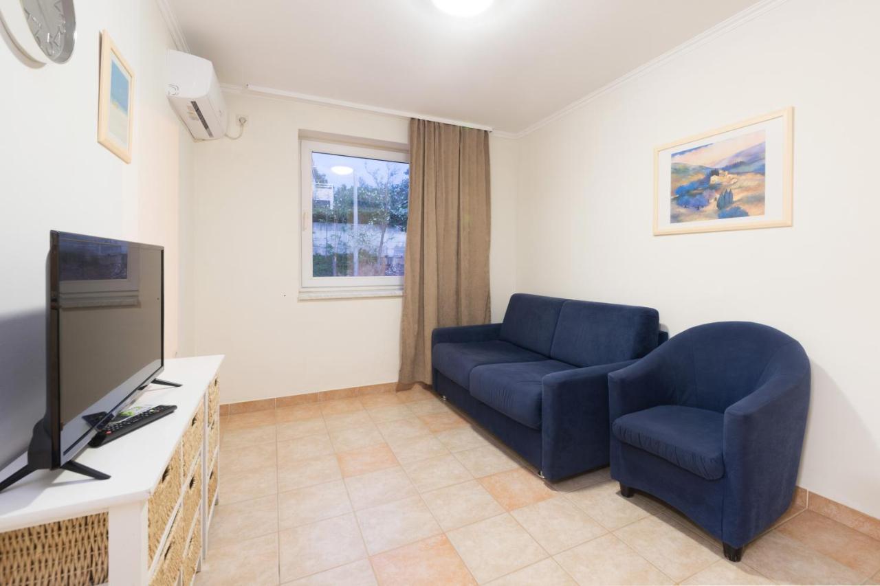 Hotel Rooms Roccia Novigrad  Esterno foto